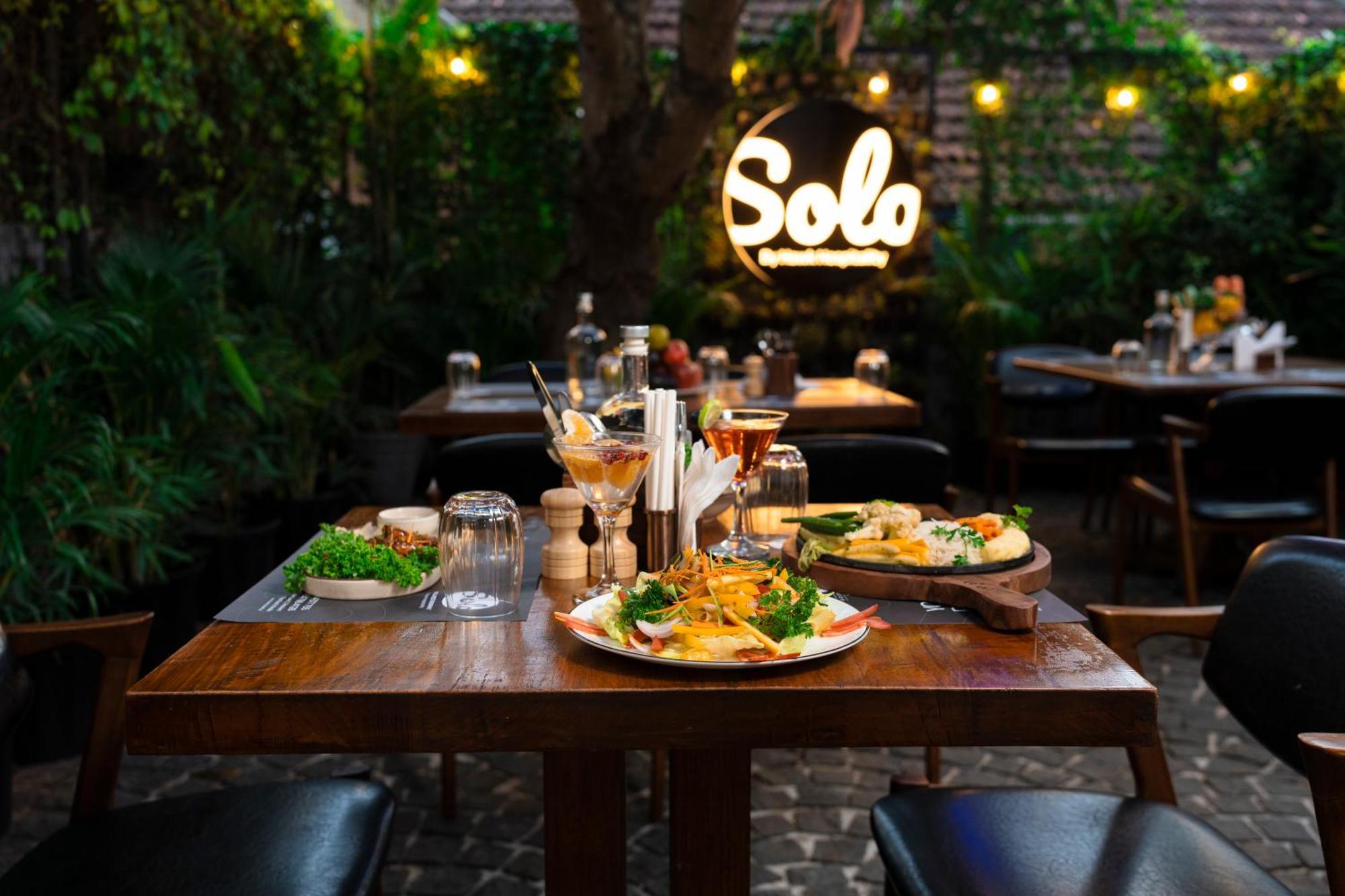 Solo Inn By Hawk Hospitality Kochi Exterior photo
